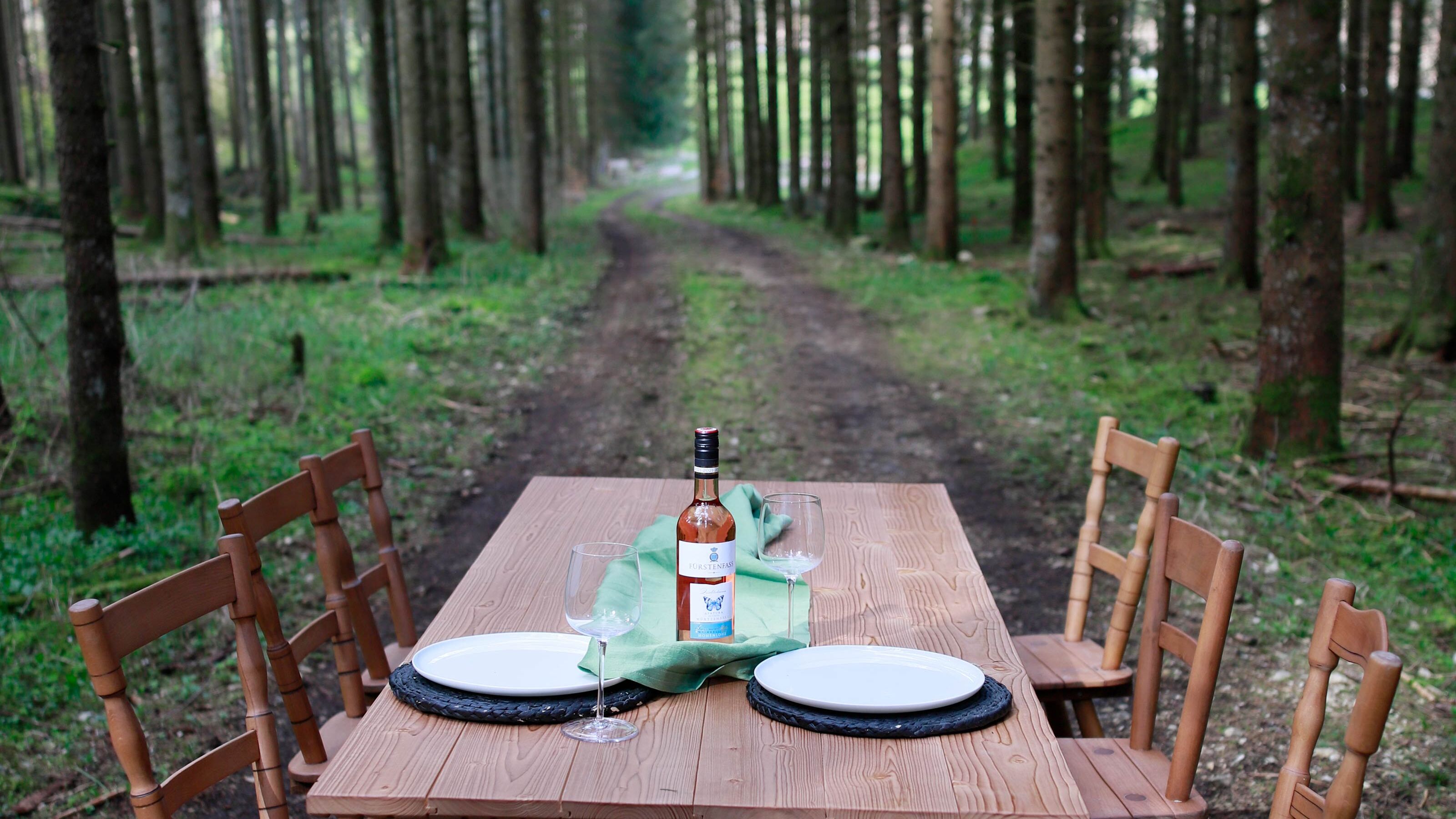 Festtafel - Tische aus Naturholz